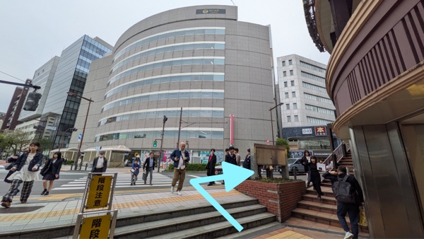 市ケ谷駅からのアクセス STEP1